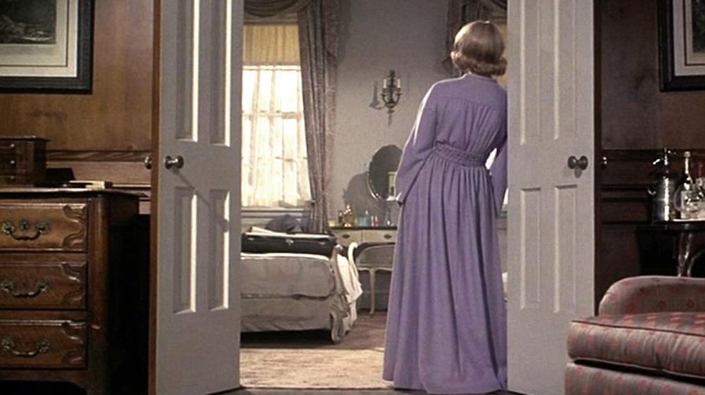 Eli Cortiñas, Fiulmstill, 'Confessions with an open curtain', 2011, Einkanal-Video , 5'30''/ loop, Farbe