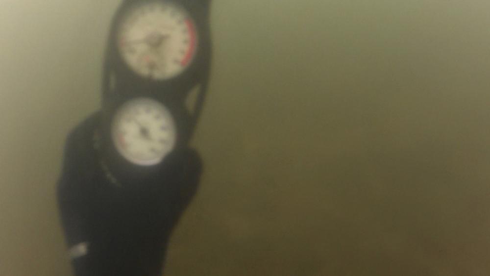 Klara Hobza, Part 4: Der Totale Horror, 2013,videostill, from the series: Diving Through Europe, 1 Kanal Video, 3’35’’, courtesy Soy Capitán Berlin und Galerie für Landschaftskunst, Hamburg