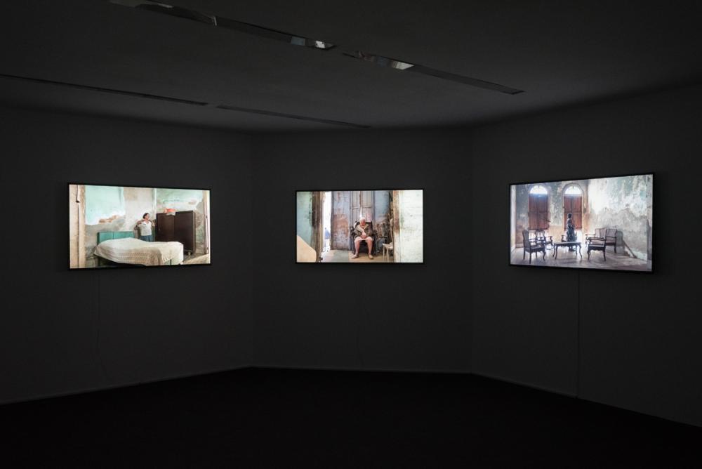 Installation view: Rumors of Glory, Adrian Melis, Glories of a Forgotten Future (2016), basis 2017, Foto: Frithjof Kjer