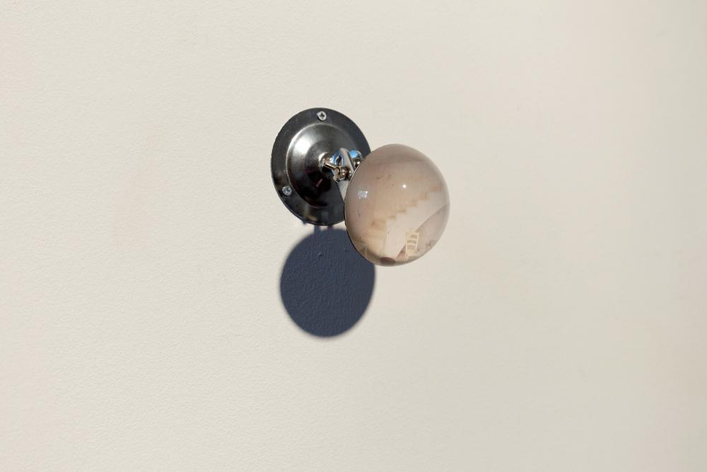 Installation view, basis aperçu, 2017, Erika Landström, Goethe-Institut Paris © Falk Messerschmidt