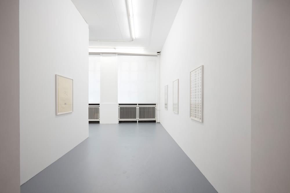 Installation view, Isabel Albrecht, basis 2017, Foto: Günther Dächert