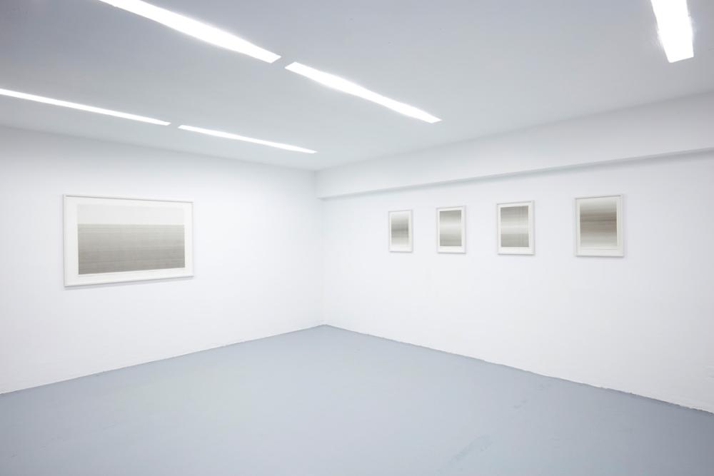 Installation view, Isabel Albrecht, basis 2017, Foto: Günther Dächert