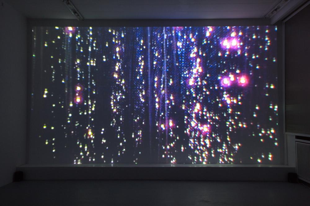 Installation View, on display "Sommer-Screening": Eli Cortiñas, basis 2014, photograph: Amin Weber