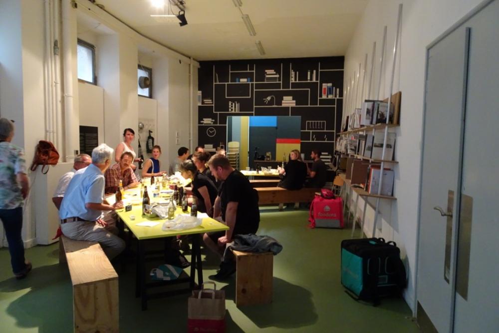 Johannes Büttner, Liefern, 2017, Performance at basis