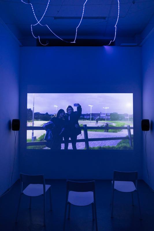 Martin Kohout, Slides, 2017, installation view basis e.V., Foto: Angelika Zinzow, Courtesy the artist and EXILE gallery, Wien and Polansky Gallery, Prague