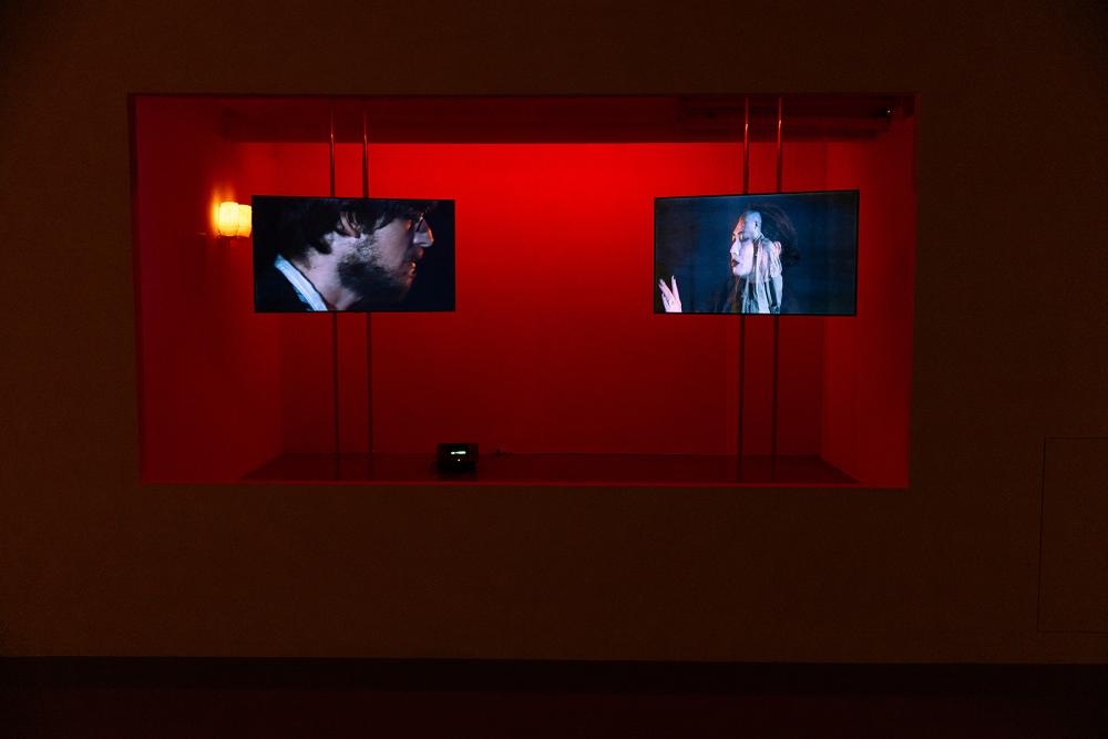 Hu Wei, The Affair, 2022, video installation, mixed media, photo: Angelika Zinzow, © basis e.V.