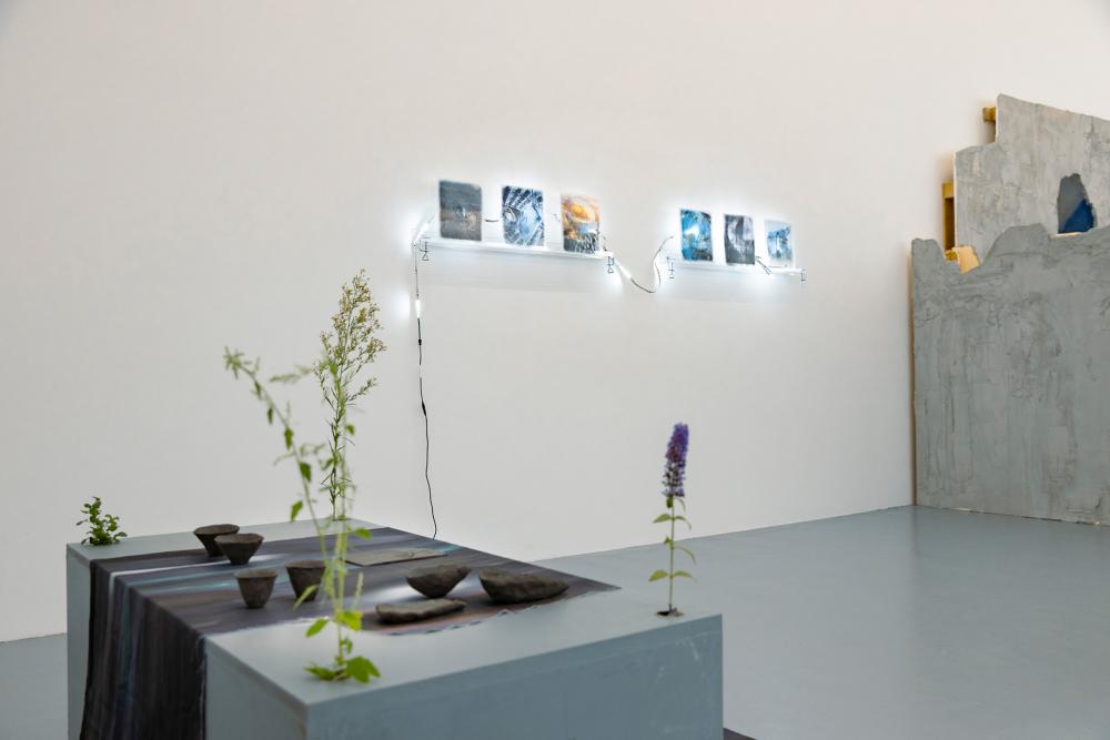 Xiaoshi Qin, Tell me about the midnight sunsets and hidden mountains, 2023, installation, mixed media, photo: Angelika Zinzow, © basis e.V.