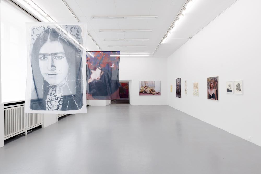 Selbstaehnlich. Cihan Cakmak & Moshtari Hilal, installation view basis e.V., Courtesy the artists, Foto Bernd Euring, © basis e.V. (Raum 1.1).jpg 