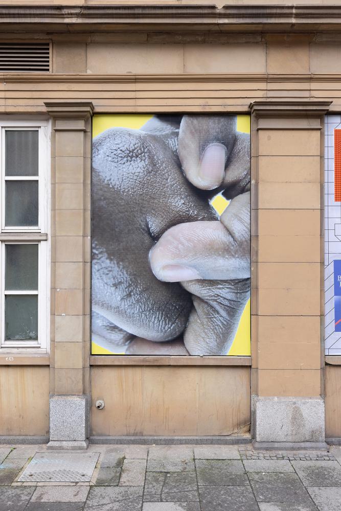 Kenny Dunkan, STRUGGLE, 2019 / 2024, print on paper, 281 x 184 cm © basis e.V., photo: Bernd Euring