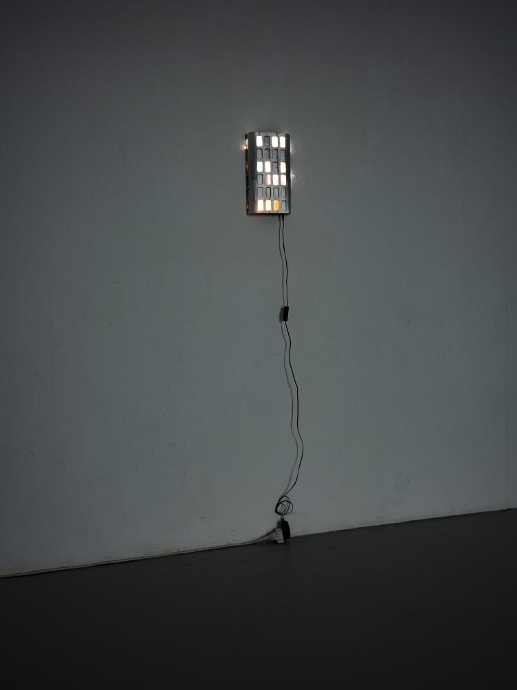 Alexandre Caretti "Skulpturen für Bankhallen", 2025, basis Projektraum, photo: Angelika Zinzow © basis e.V.