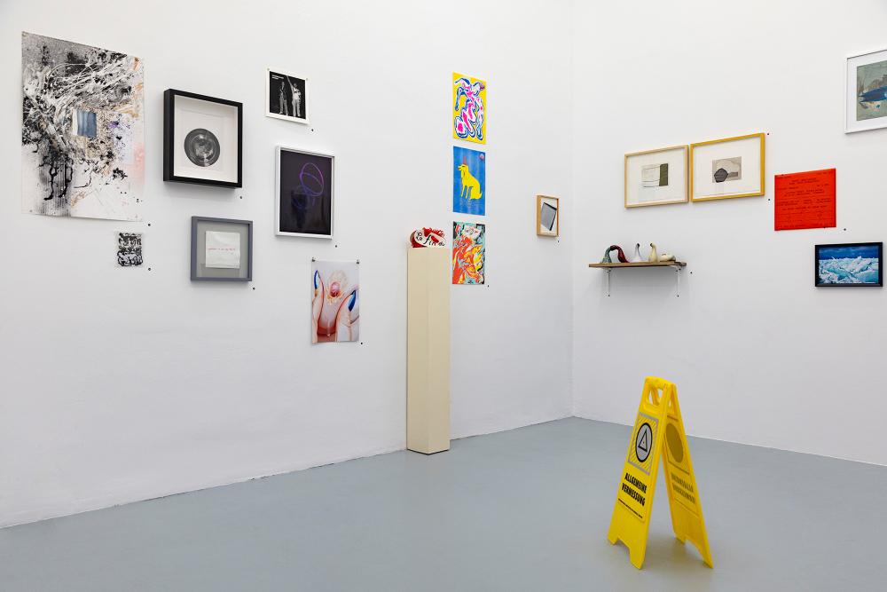 basis Sommerschau, Kunstmarket, photo: Angelika Zinzow © basis e.V.