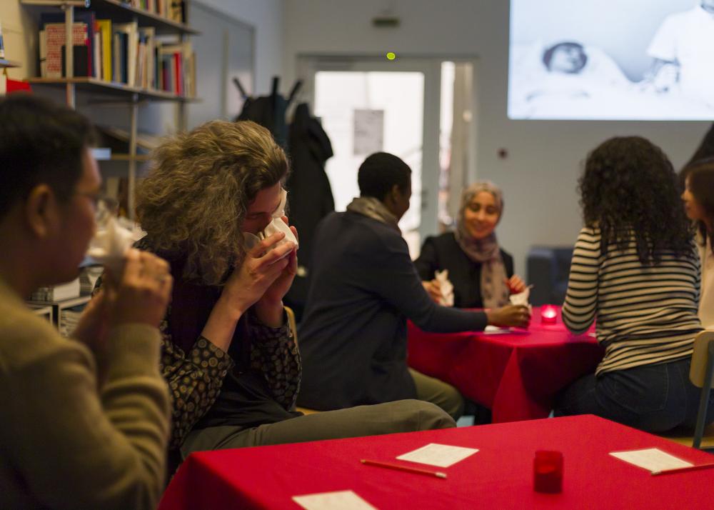 Workshop, SOMETHINGS SMELL OF, Sun Kim & Larry Bonćhaka, basis Leseraum, Foto: Ivan Murzin