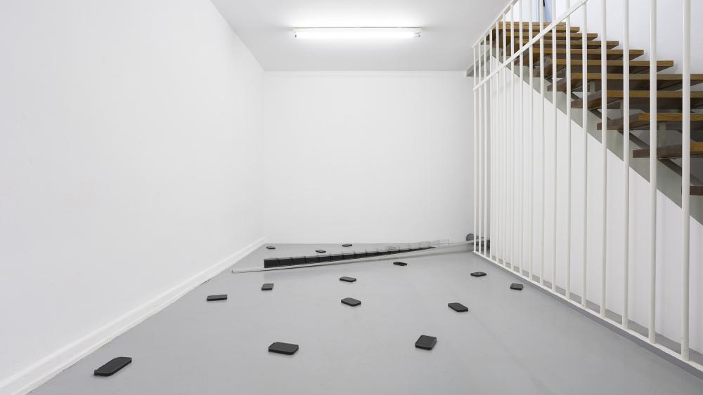 Marcell Marosfalvi, SAMPLE AND HOLD, basis, 2026, Photo: Ivan Murzin